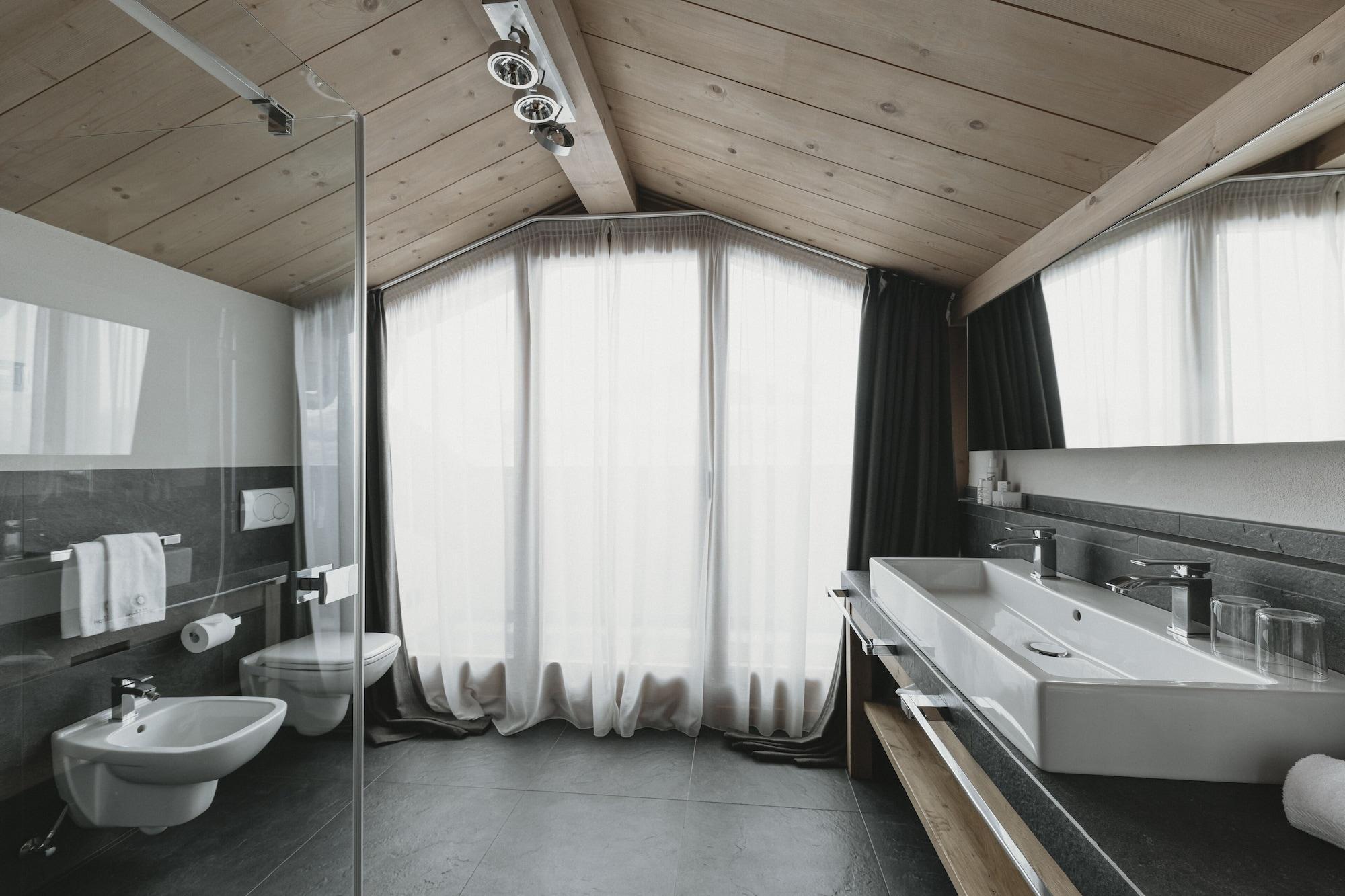 Eco & Wellness Boutique Hotel Sonne Livigno Exterior foto