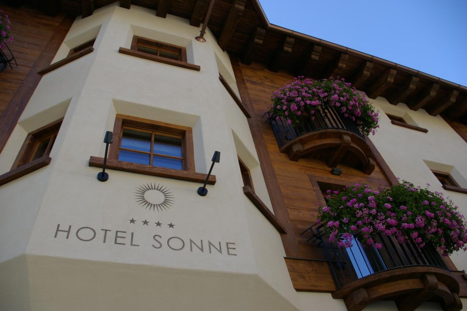 Eco & Wellness Boutique Hotel Sonne Livigno Exterior foto