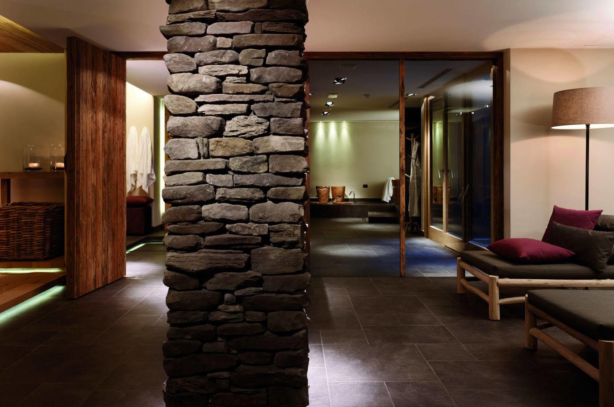 Eco & Wellness Boutique Hotel Sonne Livigno Exterior foto